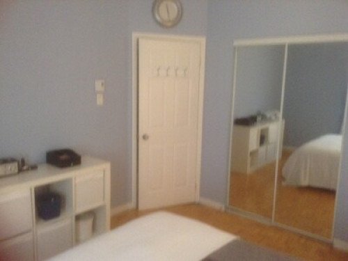 Clean & cozy bedroom good location