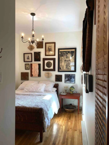 ⁛ Chambre dans un studio d'artistes