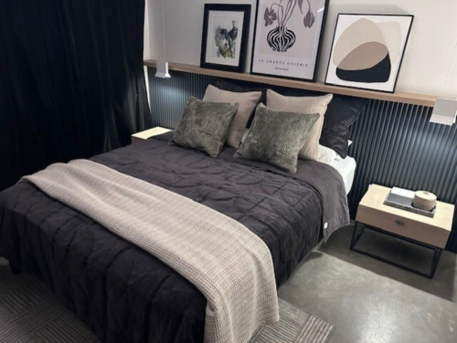 Study, Chill, Thrive - Gallery - 172