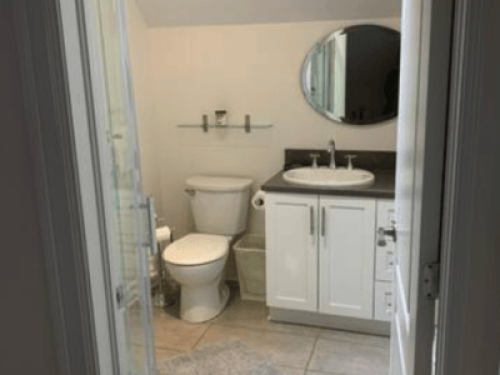Comfortable Large bedroom with bathroom - Gallery - 6