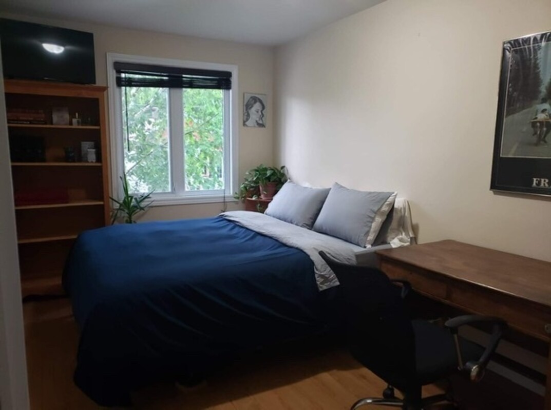 The Study At The Perfect Get Away House (Full Room) - 1