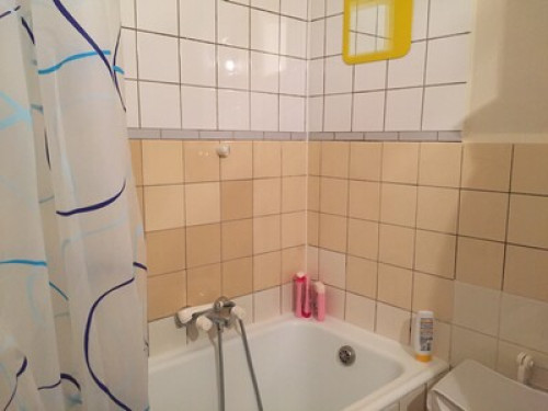  Large Bedroom in Central Geneva