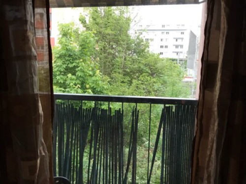 nice cosy  3 bedroom flat to share