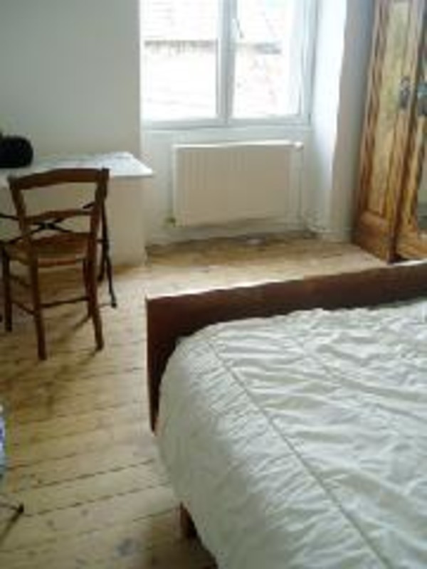  Room 1(Full Room)  -  Enjoys learning foreign languages  - Gallery -  1