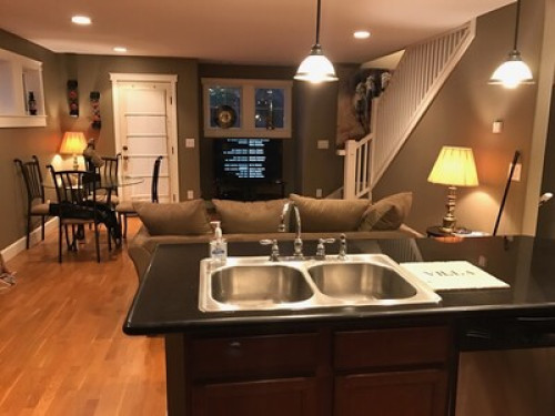 Luxurious Townhouse in Seattle's Ce