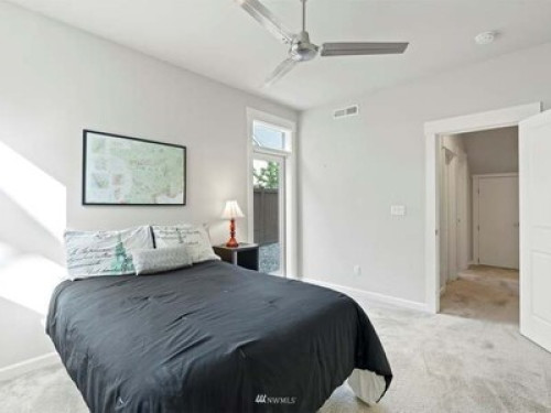 Luxury Private Room & Bath