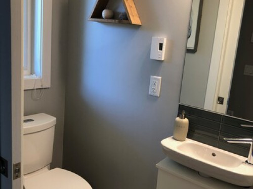 Room in Beautiful Royal Oak!