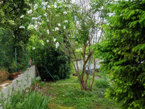 Cute and quiet house near Paris