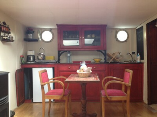 Romantic night on a houseboat