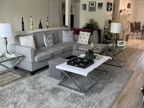 comfortable-and-convenient-home-richmond-202030853920240815124743AM