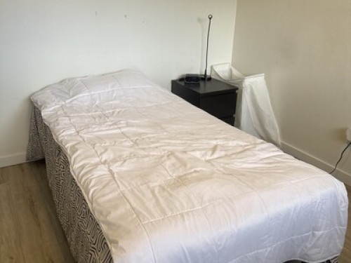comfortable-and-convenient-home-richmond-34645600820250202050201AM