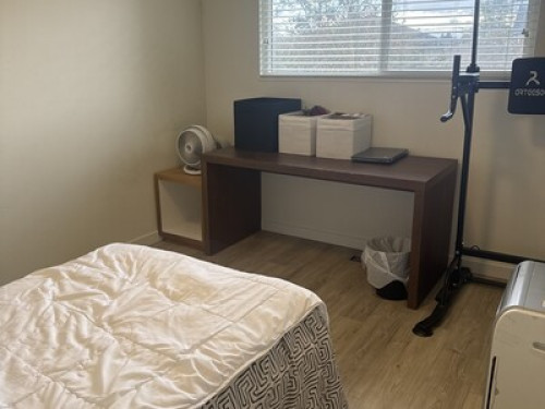 comfortable-and-convenient-home-richmond-82108174420250202050156AM