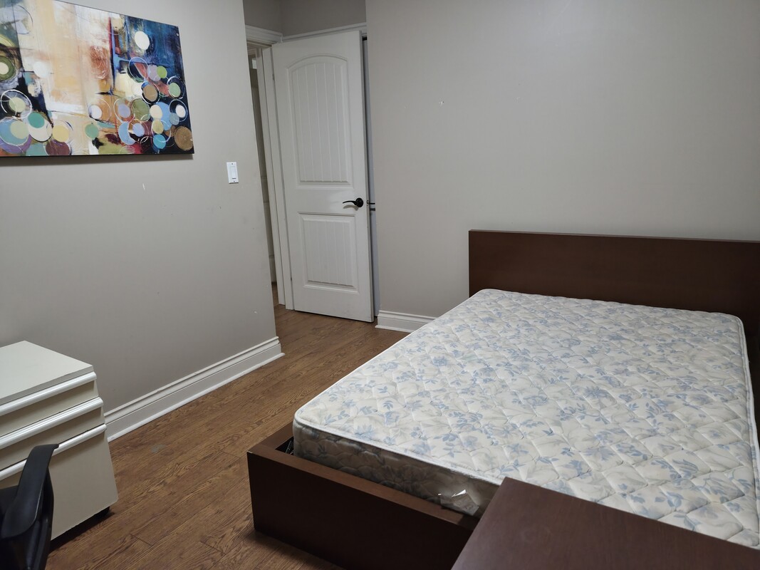 Basement Suite(Full Room) - 1