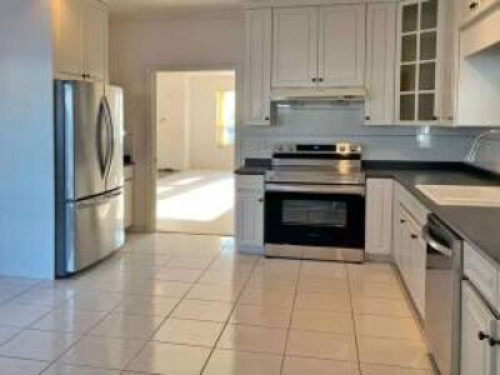 1 Bedroom + airport pick up