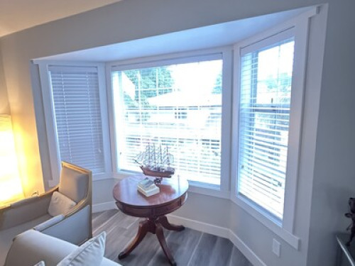 1 Bedroom + airport pick up
