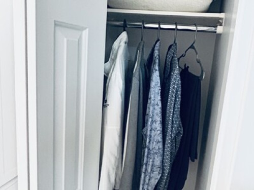 1 Bedroom + airport pick up