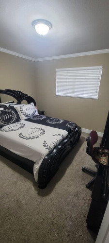 close to all amenities   - Gallery - 17