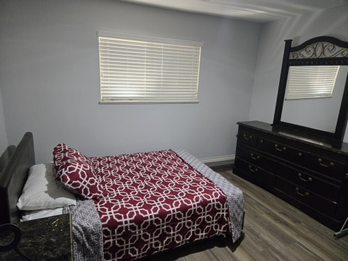close to all amenities   - Gallery - 11