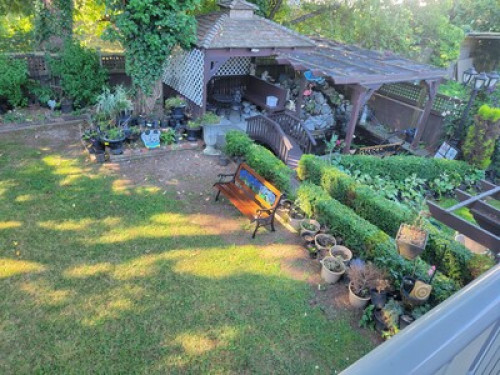 close to all amenities   - Gallery - 26