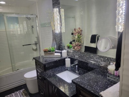 close to all amenities   - Gallery - 29