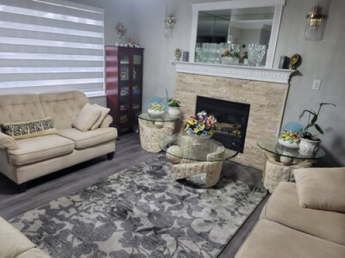 close to all amenities   - Gallery - 30