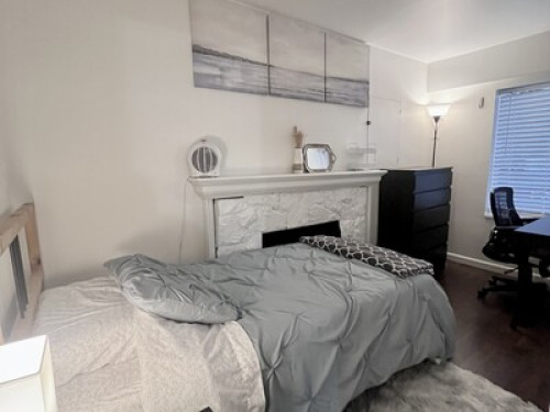 Room Stay - Family Home