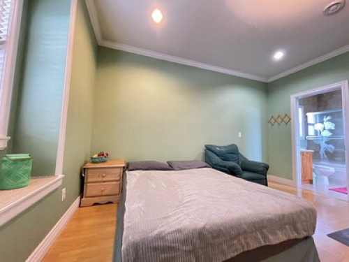 Friendly Safe Home Female House - Gallery - 34