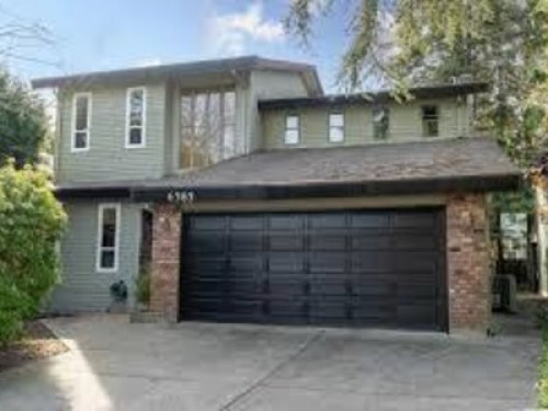 1 Bedroom+ 3 meals near UBC