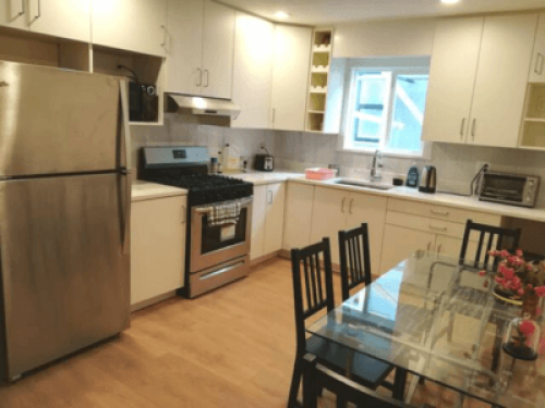 cozyroom-burnaby-76397998820240815010003AM