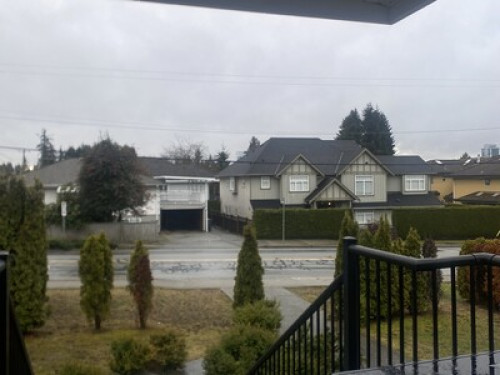 student-rooms-available-coquitlam-158502469720240815010342AM