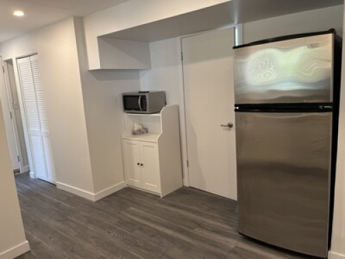 a-welcoming-home-for-students-coquitlam-148768950420240815010513AM
