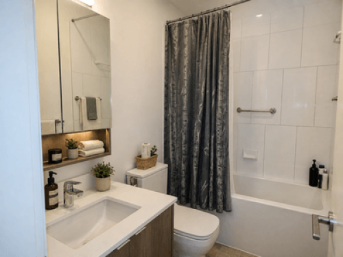 Cozy home near UFIC, SFU, Douglas  - Gallery -  5