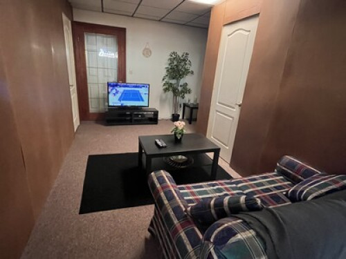 welcome-to-our-home-in-forest-hills-burnaby-36073351320240815011058AM