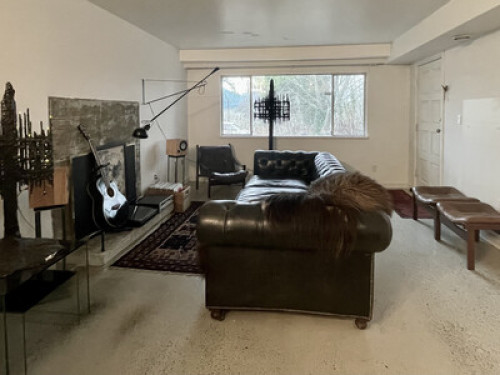 SUITE WITH VIEW ACROSS FROM TRAILS 