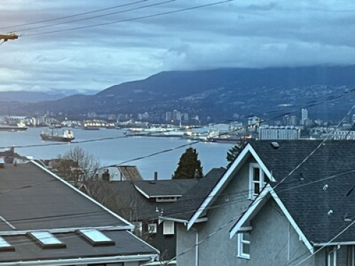 Beautiful view of downtown and moun - Gallery - 26