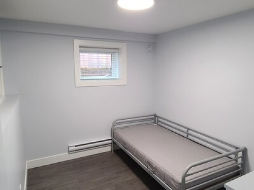 1 Bedroom in a new Burnaby home - Gallery - 14