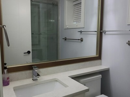 1 Bedroom in a new Burnaby home - Gallery - 12