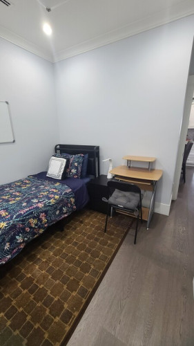 1 Bedroom in a new Burnaby home - Gallery - 15