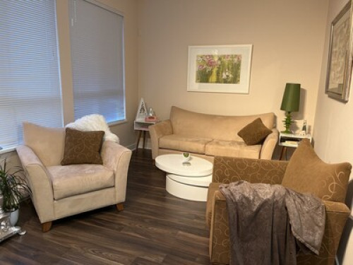 safe-clean-homestay-coquitlam-36579400520240815011601AM