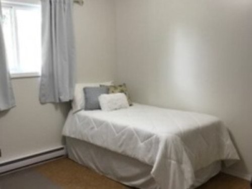 Near U of M. very near BUS, 