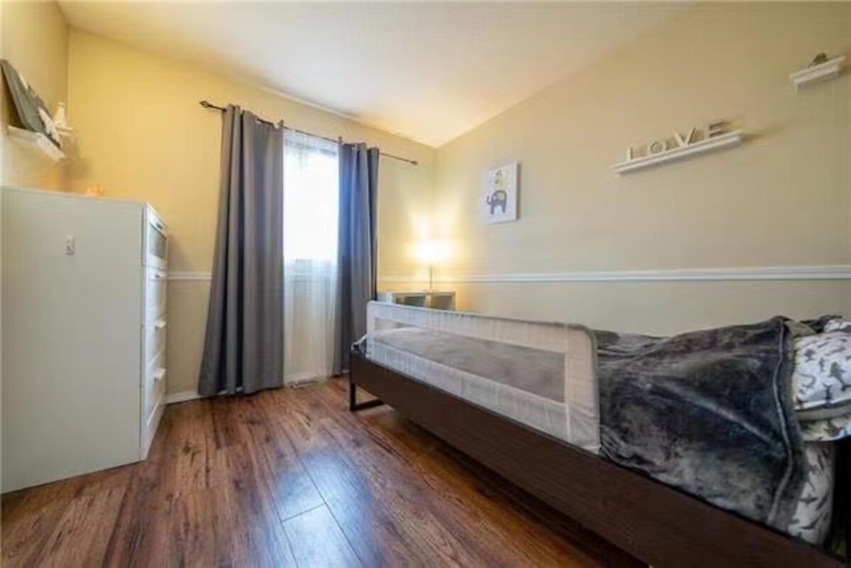 Bedroom 1(Full Room) - Homestay at Whyte Ridge - Gallery - 1
