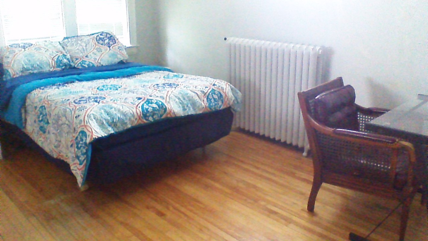 Northwest(Full Room) - friendly family home centrally located - Gallery - 1