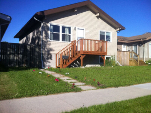 Beautiful and welcoming home close to University of Manitoba