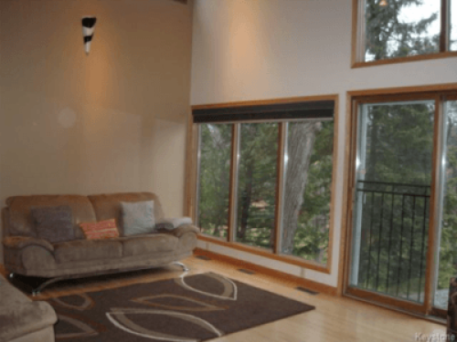 Beautiful house on the river  - Gallery -  5