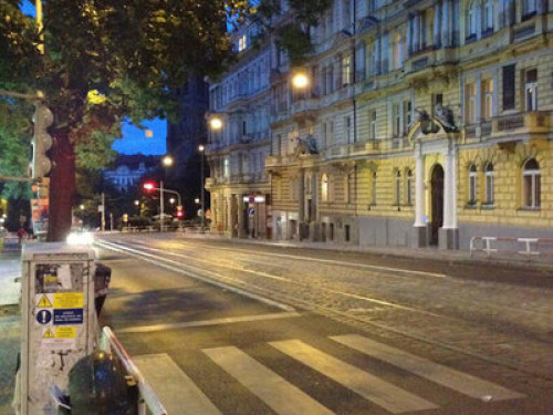 Big rooms in the center