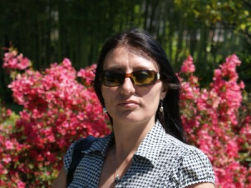 Gorgeous house in private courtyard