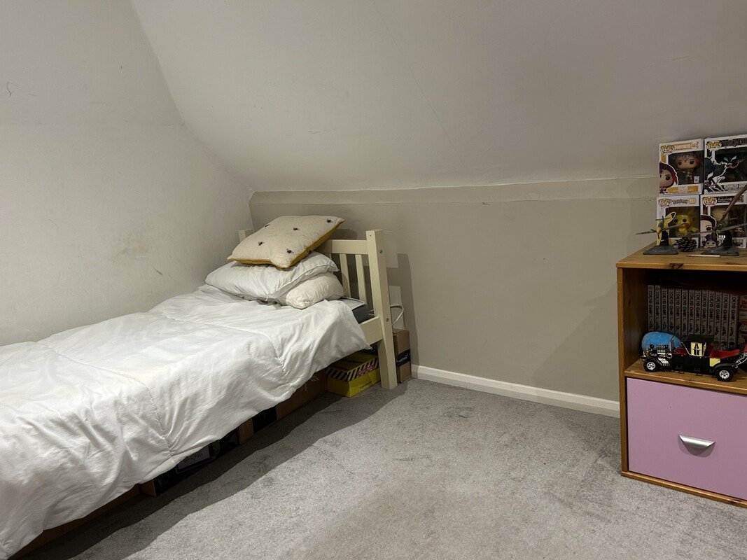 Loft Room (Full Room) - 1