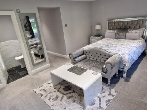 En-Suite Rooms & Parking, Hove Park