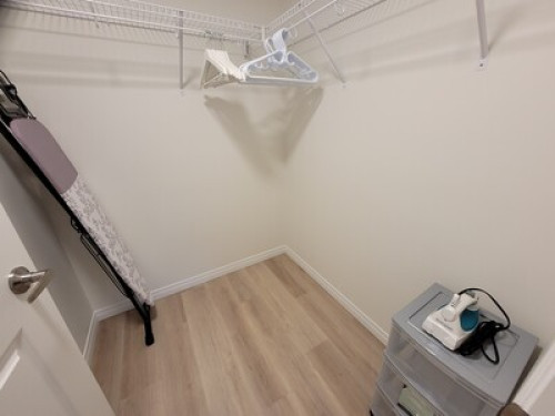Basement room at Auburn Bay - Gallery - 30