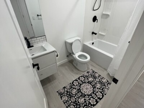cosy-duplex-near-the-lake-calgary-203509805320240815014609AM